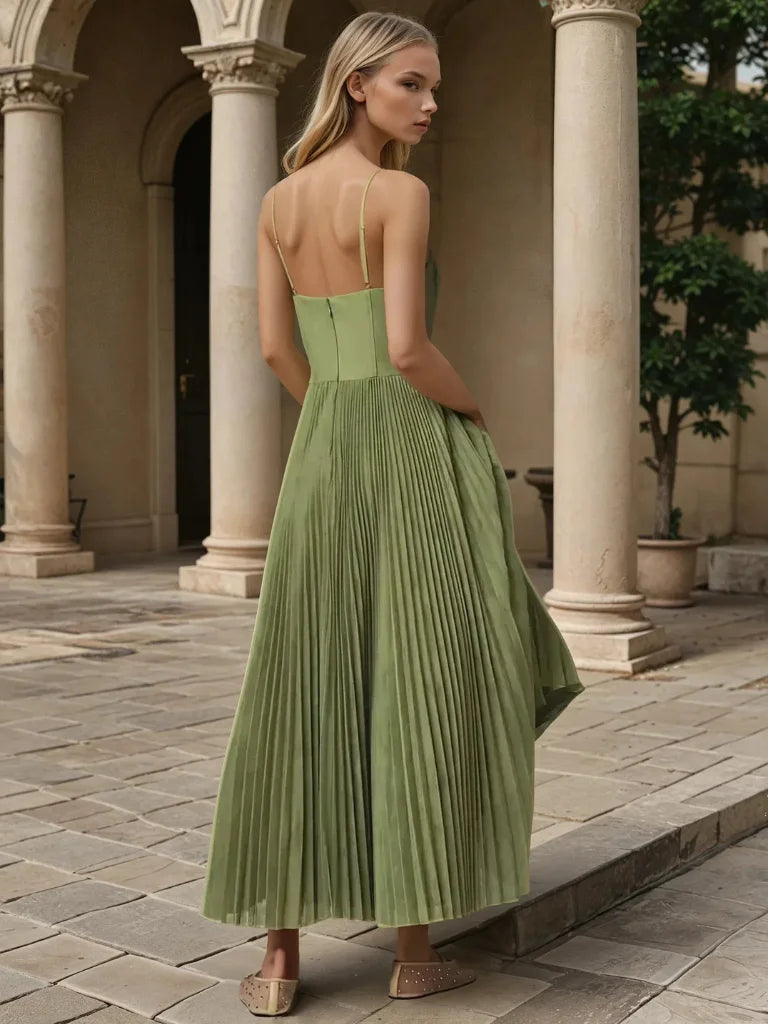 VERONIQUE VERDE™ | Elegance & Timeless Class